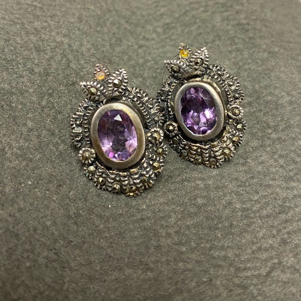 Silver Amethyst stud earrings